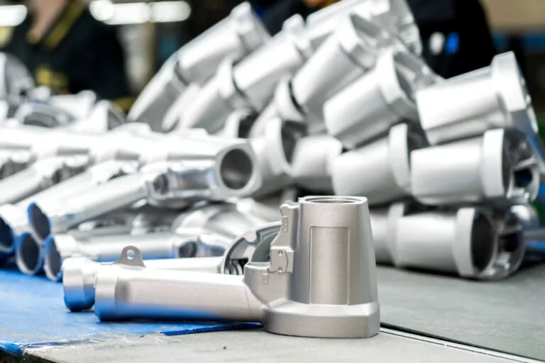 In-line automated conveyor system and quality inspection of aluminum pneumatic tool housings within JoinCast's Taiwan facility.